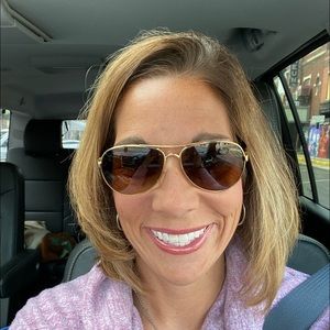 Meet your Posher, Bobbi